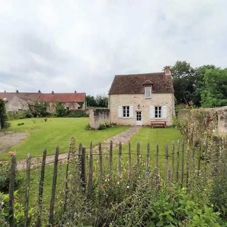 Maison De Charme Renovee Avec Jardin Clos, Proche Chateau Historique Et Parc Naturel Oise - Fr-1-526-30