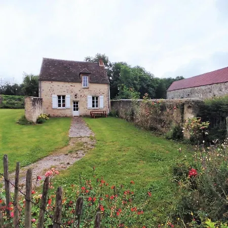 Maison De Charme Renovee Avec Jardin Clos, Proche Chateau Historique Et Parc Naturel Oise - Fr-1-526-30 Montépilloy